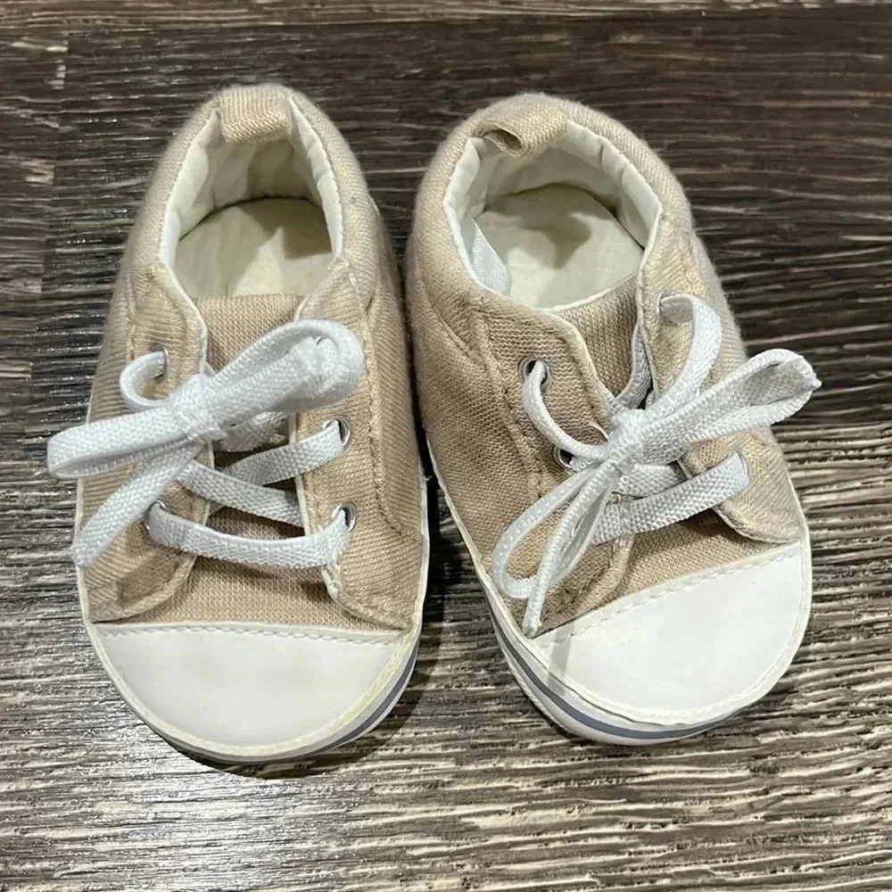Baby shoes